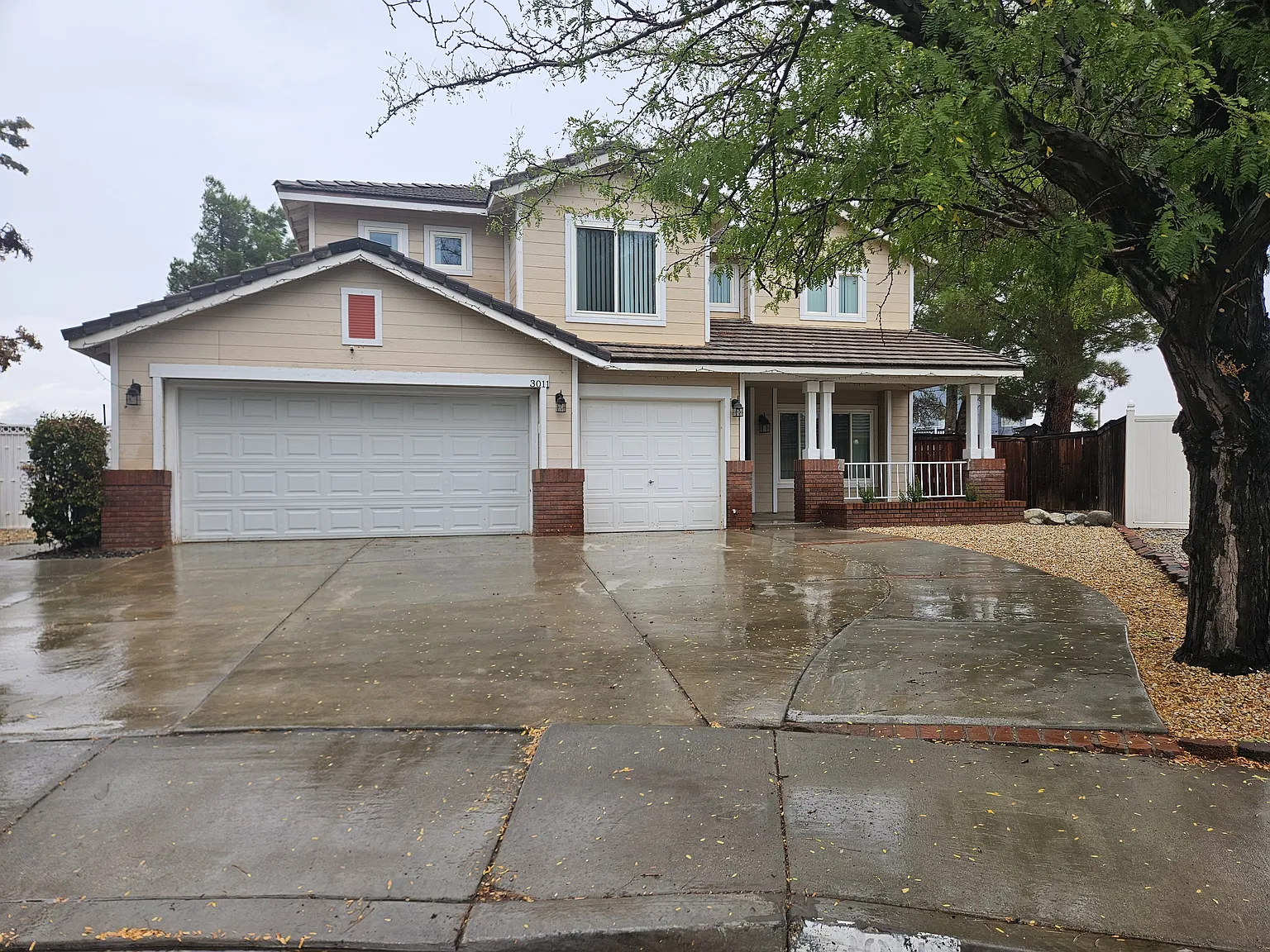 3011 Christina St — Photo 1