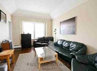 1830 W Addison St, Chicago, IL 60613