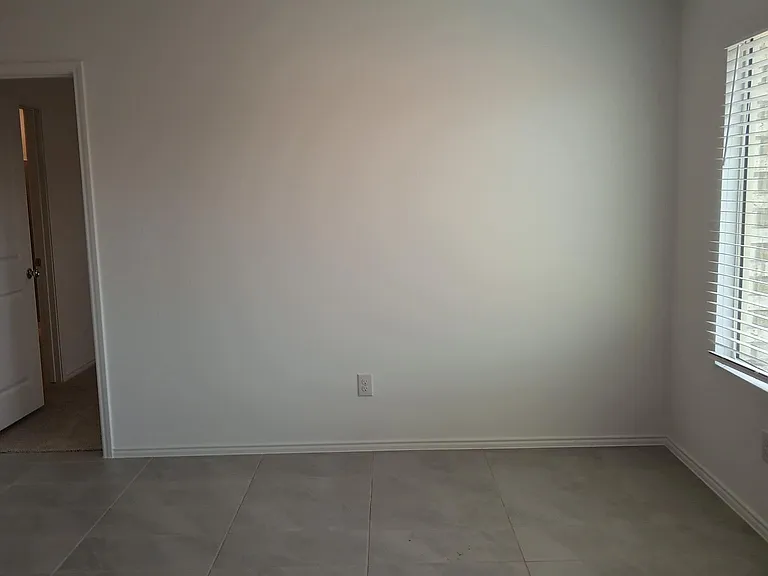 Breakfast area(open layout)
