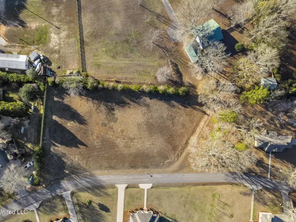 Wandering Oaks Ln Lot 7, Hattiesburg, MS 39401