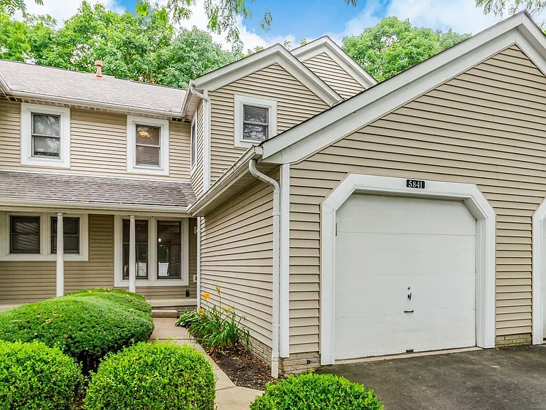 5841 Elmbridge Ln #4-27 — Photo 8