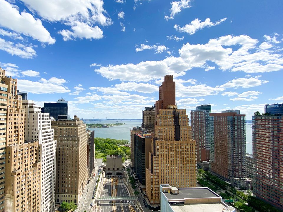 1st image of 88 Greenwich St APT 1804