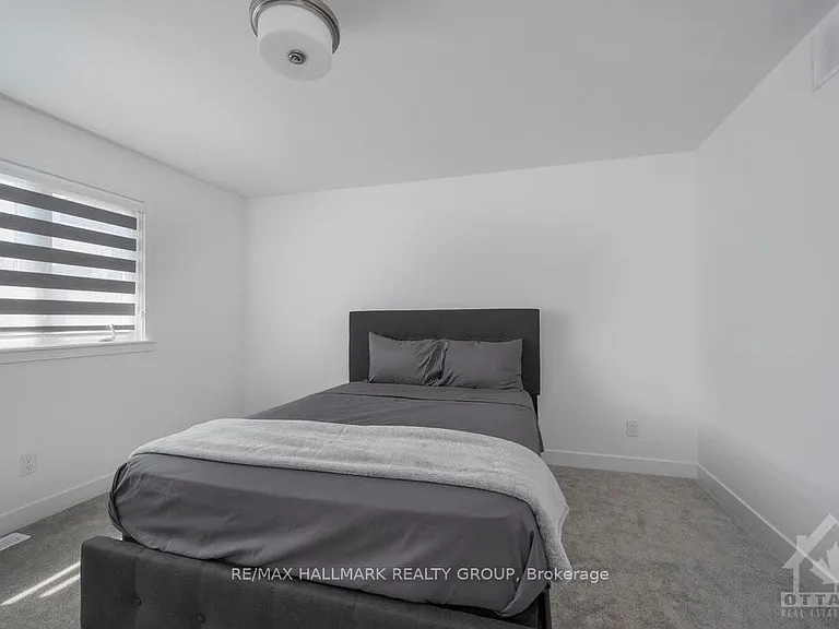 47 Moosonee Cres — Photo 24