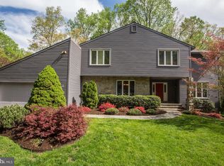 1634 Montmorency Dr, Vienna, VA 22182