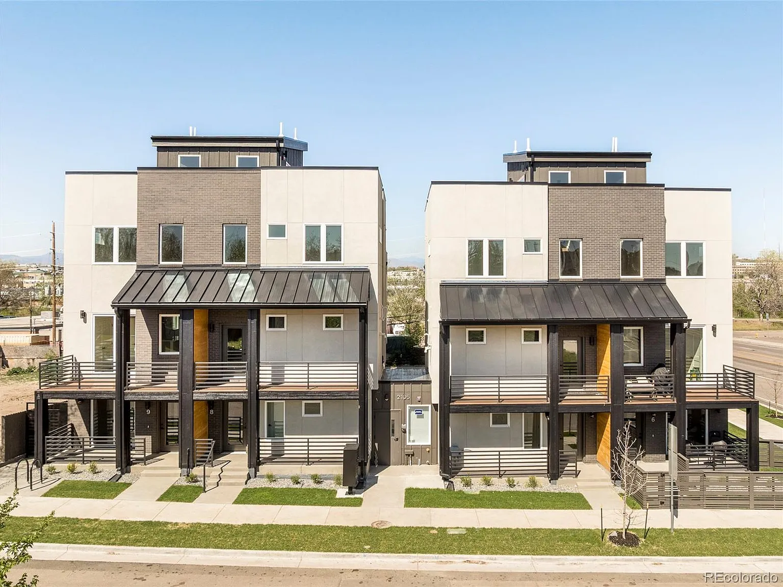 Overland Riverside Townhomes — Photo 2