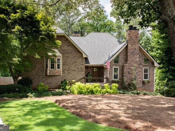 4018 Wood Acres Ct, Duluth, GA 30096