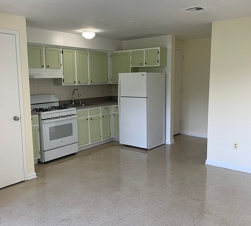 1st image of 1665 Bedford Ave #3C