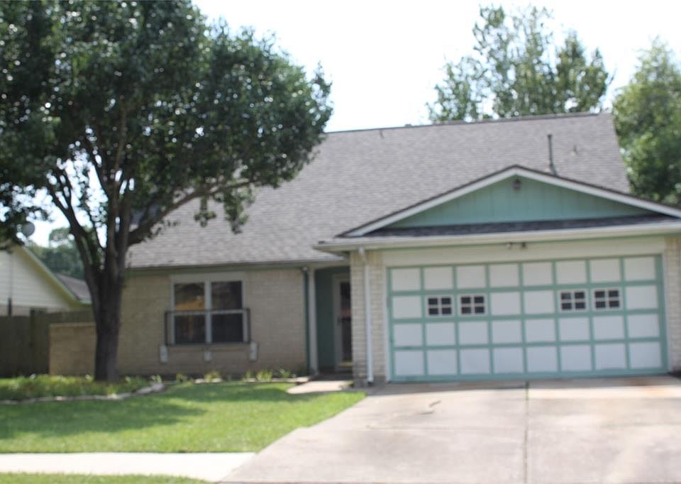 1st image of 1207 Pinecroft Dr