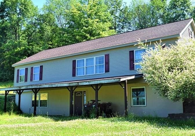 1st image of 150 Earl Cir