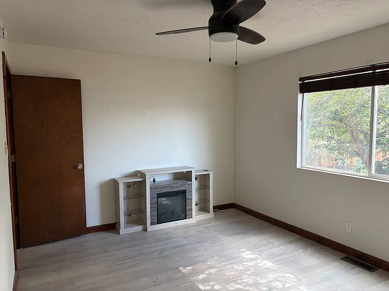 Second bedroom
