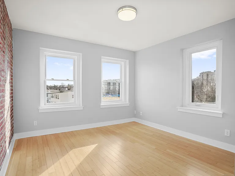 775 Atlantic St #3L — Photo 12