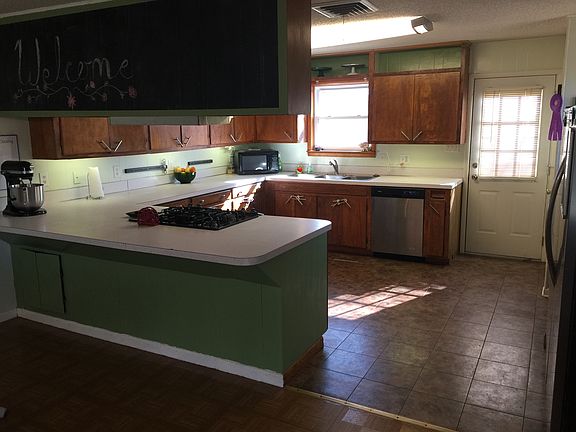 2nd image of 1109 N Knoxville Ave