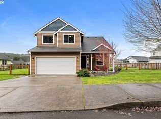 1100 SE Willow Dr, Warrenton, OR