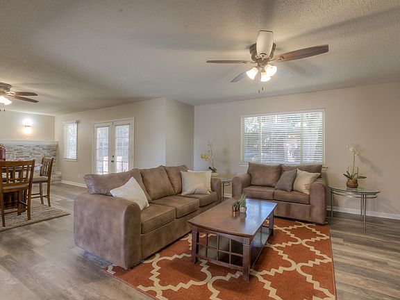 onqpronm.com-Hiawatha Dr NE-5