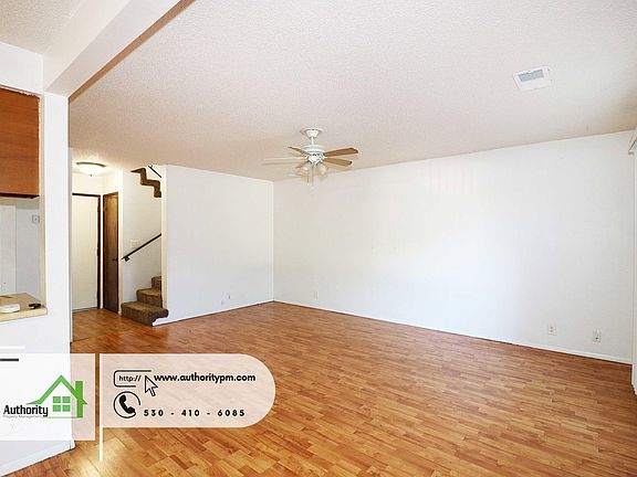 3rd image of 3867 Apollo St