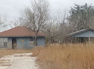 2332 County Road 404, Beeville, TX 78102