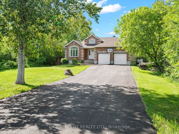 28 Sawgrass Cir, Ottawa, ON K0A 1B0