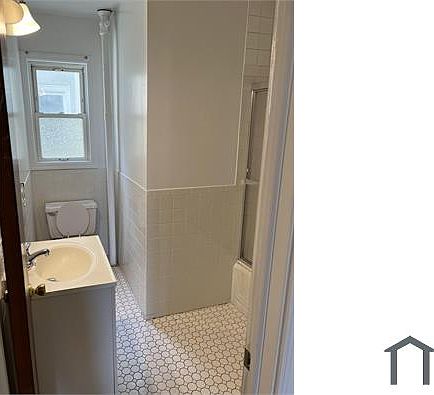 4th image of 20 Warburton Ave APT 6