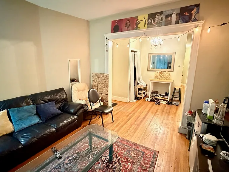 17 Warwick Rd #1 — Photo 3