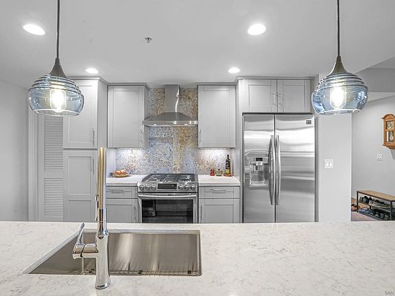 3rd image of 3812 Park Blvd Unit 305