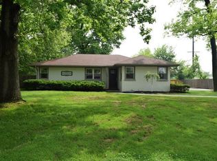 1566 Bonnie View Dr, Evansville, IN 47715