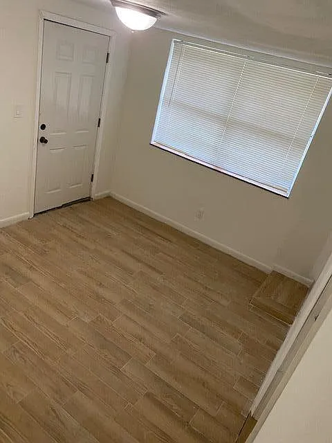 1 bed, 1.0 bath, 568 sqft, $1,200 — Photo 4