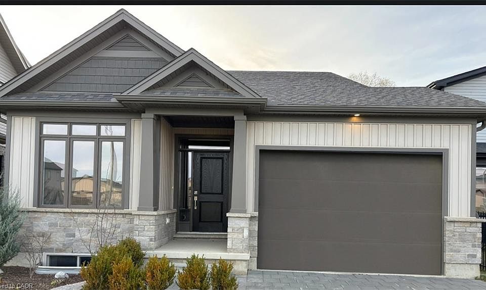 1st image of 668 Chelton Rd