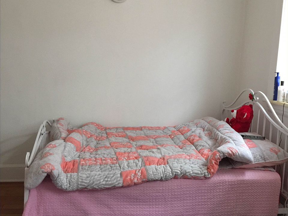 2nd image of 257 Roff Ave APT 5