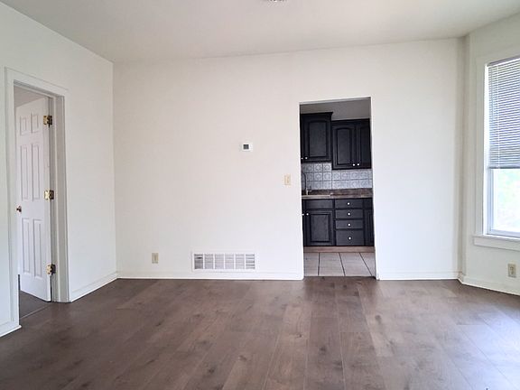 5th image of 2302 W Vine St #2304
