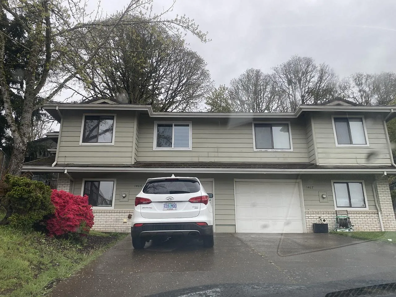 3 bed, 1336 sqft, $1,900 — Photo 1