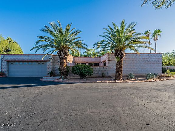 3rd image of 2705 N Camino Valle Verde