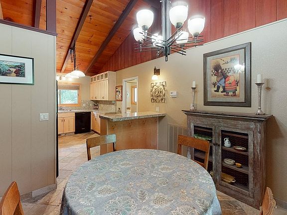 4th image of 17275 Ladino Ave