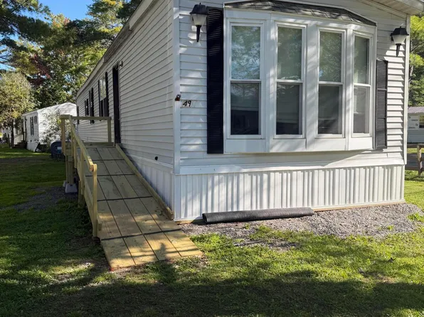 49 Victoria Drive, Waterville, ME 04901