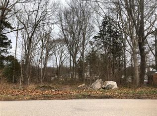 5 Butterfly Dr, Westerly, RI 02891