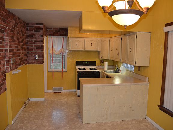 3rd image of 4333 Al Clare Dr
