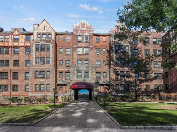 23 Old Mamaroneck Avenue #2M, White Plains, NY 10605