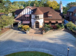 10000 Lake Ave, Cleveland, OH 44102