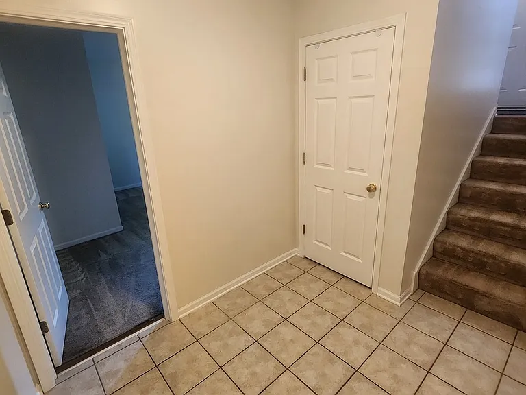 830 Summit Creek Dr #0 — Photo 8