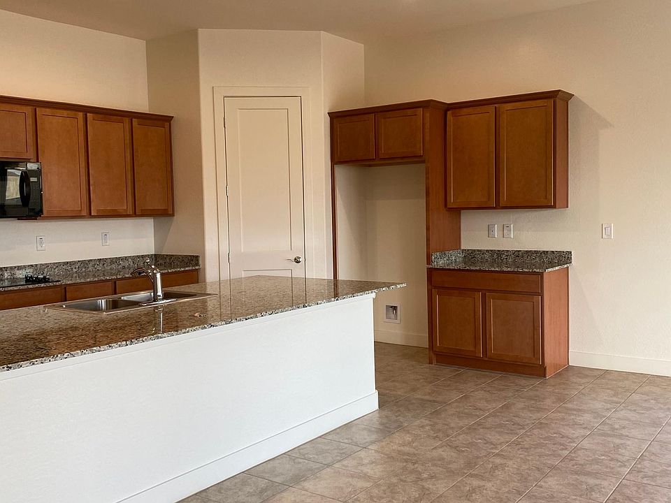 1st image of 22657 E Silver Creek Ln