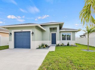1449 W 32nd St, Riviera Beach, FL 33404