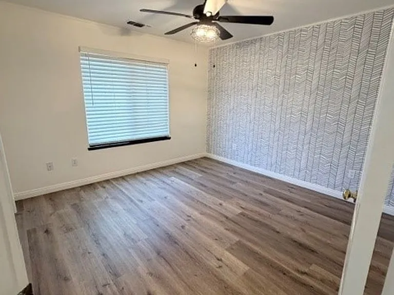 5106 Glacier Canyon Ct — Photo 9