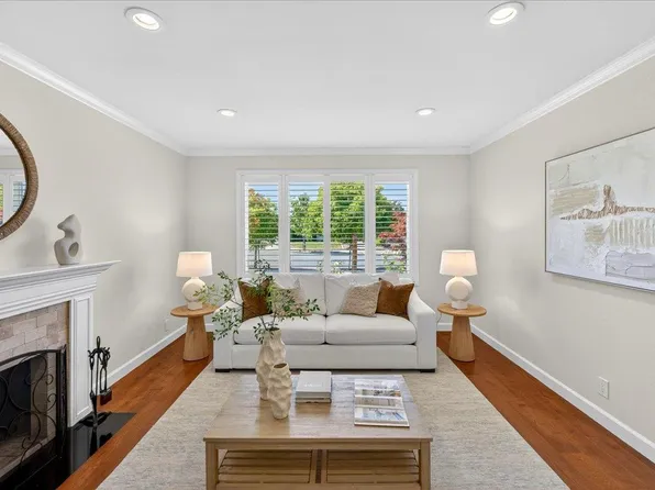 6698 Mount Forest Dr, San Jose, CA 95120