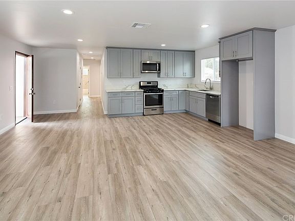 5th image of 8811 Monogram Ave