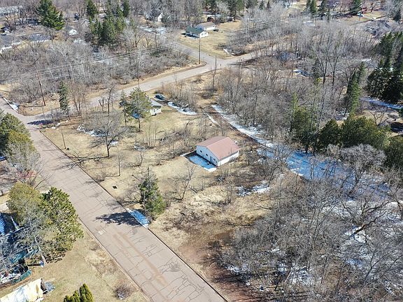 2nd image of 425 Division St