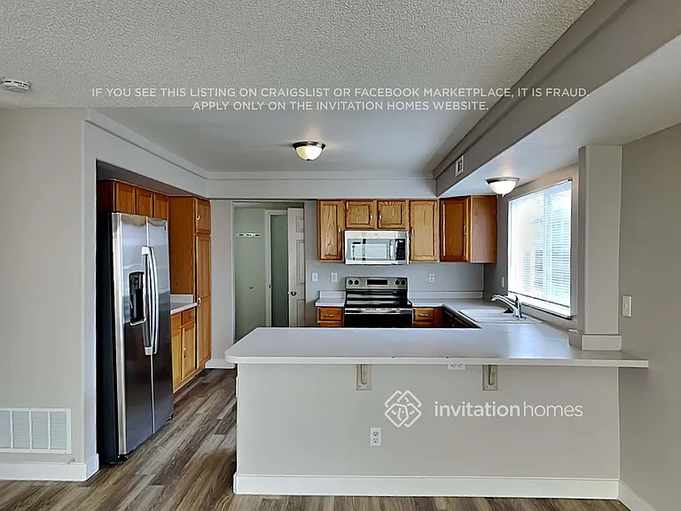 21380 E 40th Ave — Photo 8