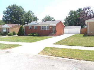 2655 Marda Dr, Parma, OH