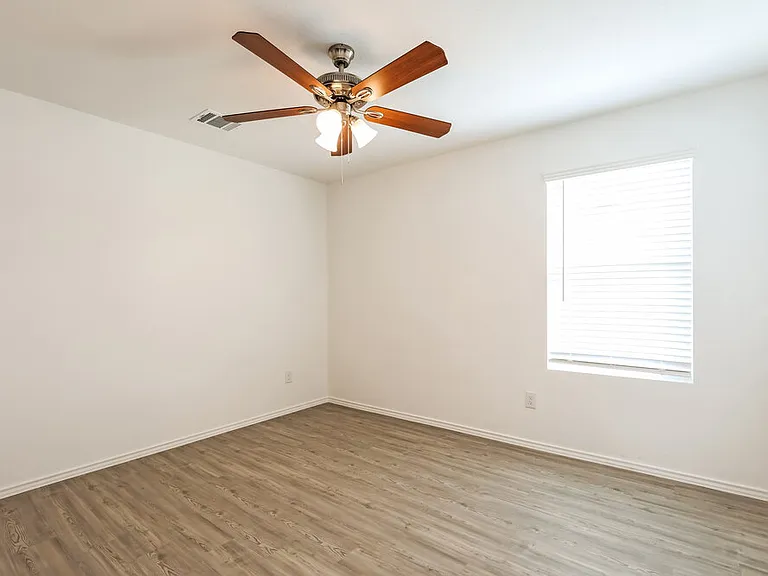2927 Stigler Dr — Photo 9