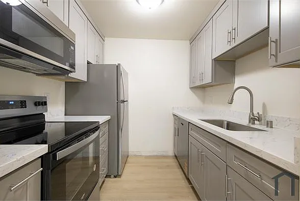 2 bed, 750 sqft, $1,750 — Photo 3