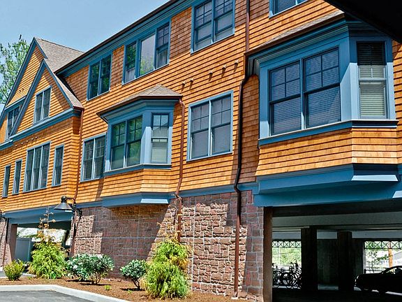 2nd image of 25 High St APT 2C