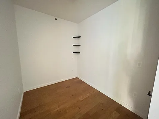 Rented by ABODE NYC LLC | media 9
